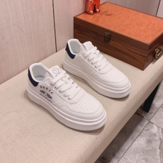 Burberry Low Shoes